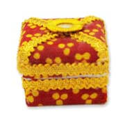 Bandhani box with mirror